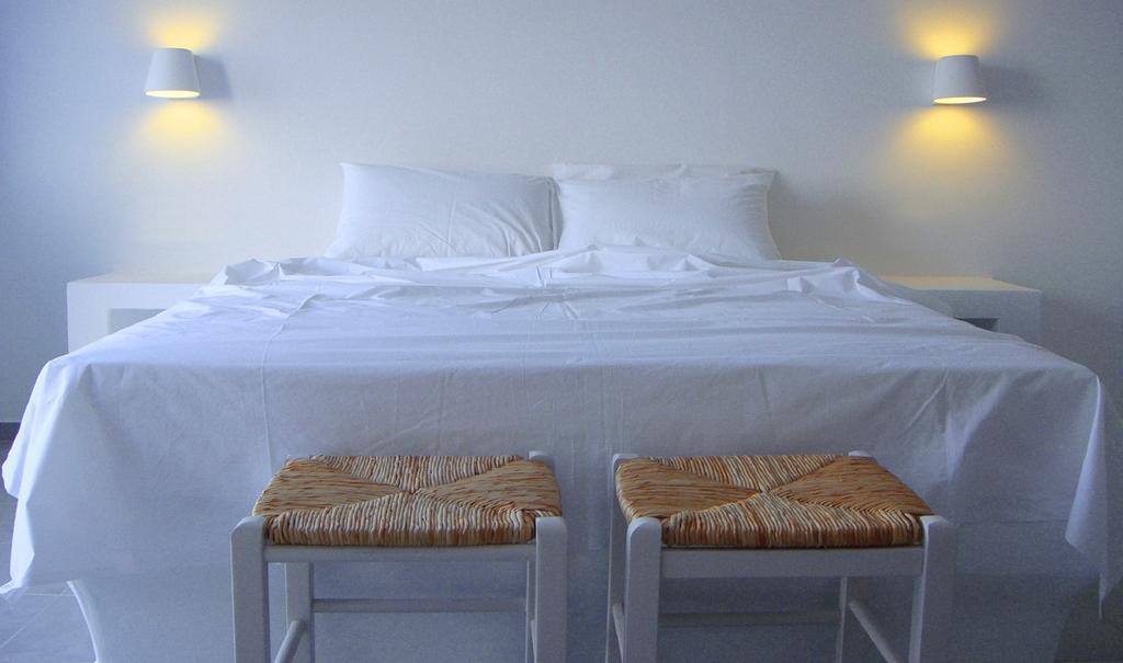 Miramare Hotel Folegandros Town Ngoại thất bức ảnh